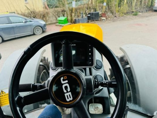 Tractor JCB FASTRAC 4220: foto 15