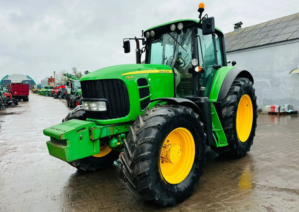 John Deere 7530 PREMIUM - Tractor: foto 2 John Deere 7530 PREMIUM - Tractor: foto 2