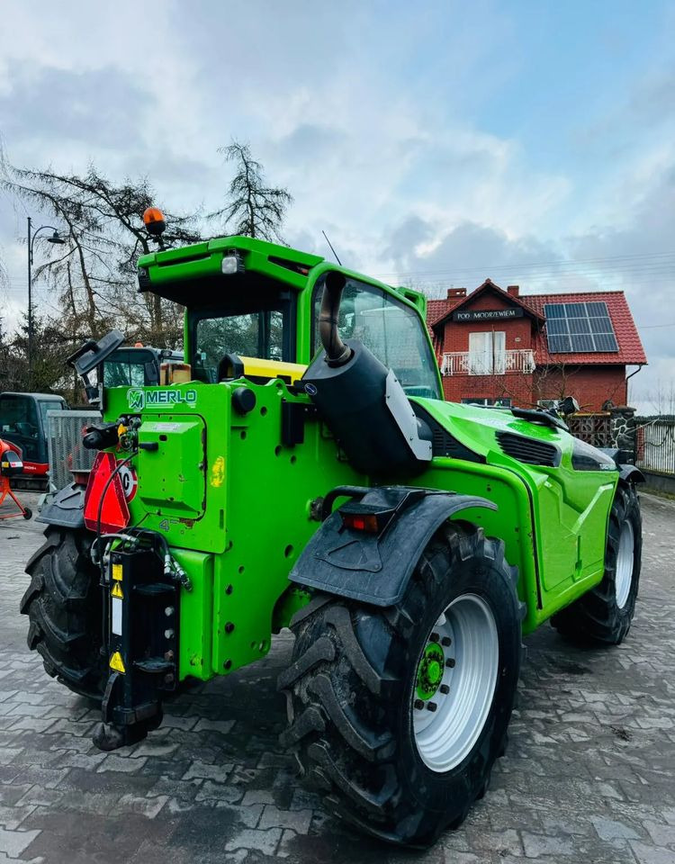 Merlo TF 42.7 CS - Manipulador telescópico: foto 4 Merlo TF 42.7 CS - Manipulador telescópico: foto 4