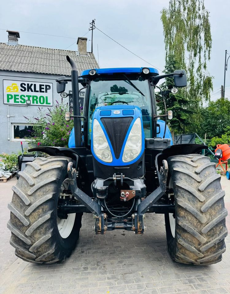 New Holland T7.210 - Tractor: foto 1 New Holland T7.210 - Tractor: foto 1