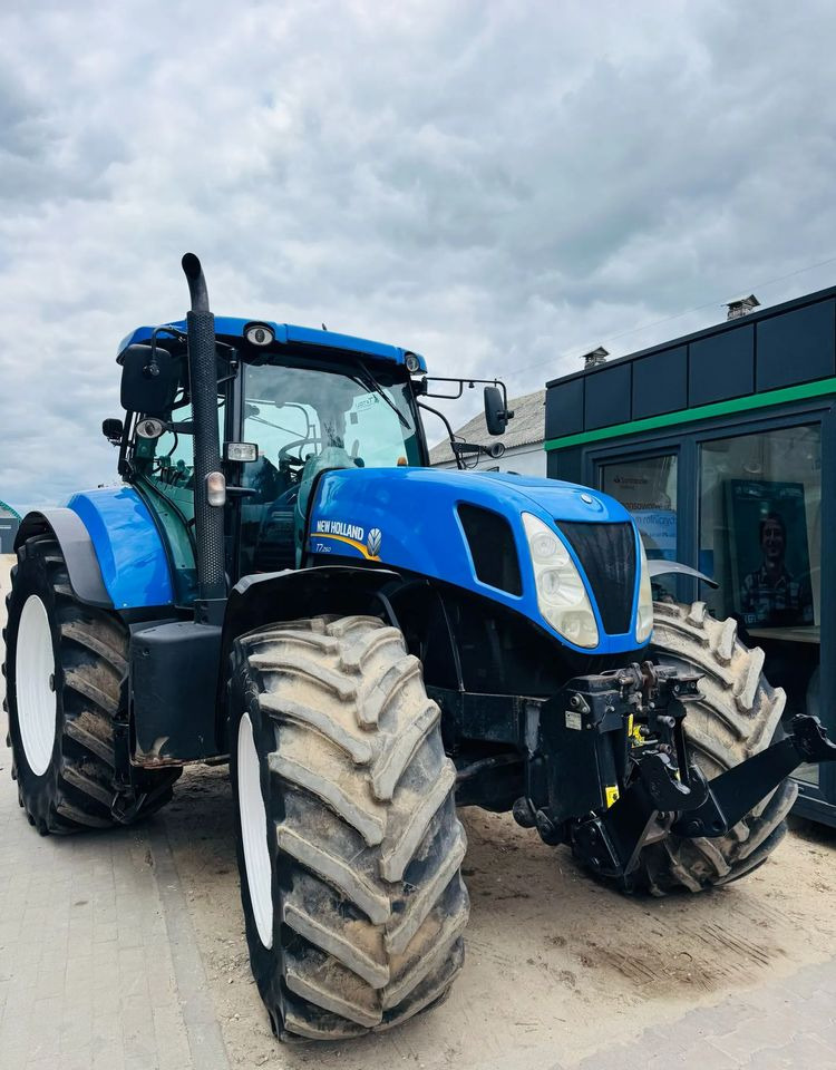 New Holland T7.260 Powercommand - Tractor: foto 2 New Holland T7.260 Powercommand - Tractor: foto 2