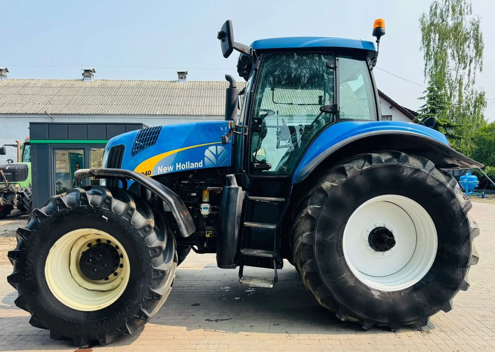 Tractor New Holland T8040: foto 8 Tractor New Holland T8040: foto 8