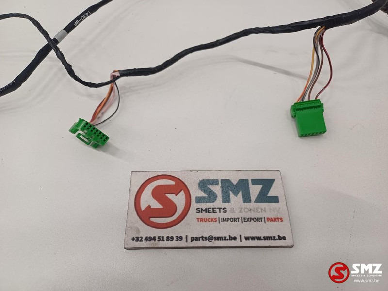 Caterpillar Air Conditioning Evaporation wire harness Caterpil - Cables/ Alambres para Camión: foto 2 Caterpillar Air Conditioning Evaporation wire harness Caterpil - Cables/ Alambres para Camión: foto 2