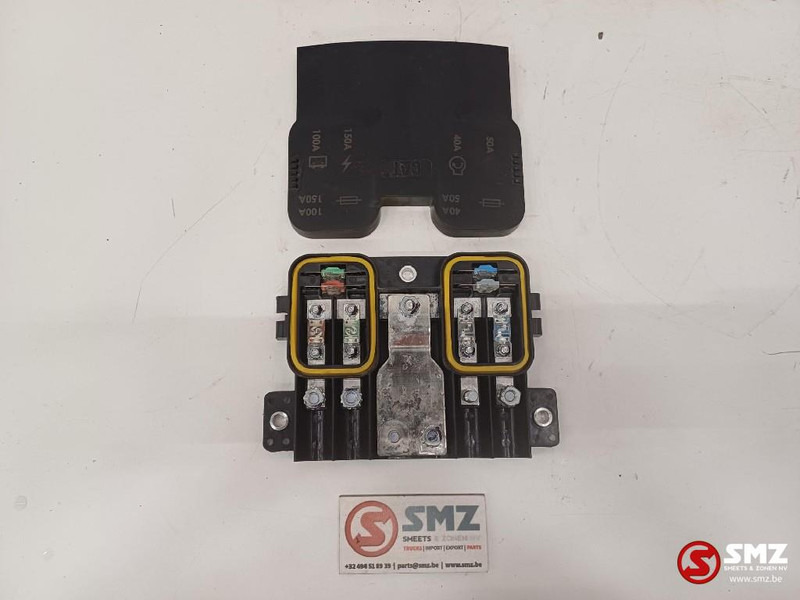Caterpillar Fuse box Caterpillar - Sistema eléctrico para Equipo de manutención: foto 1 Caterpillar Fuse box Caterpillar - Sistema eléctrico para Equipo de manutención: foto 1