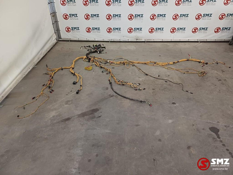 Caterpillar Wiring harness chassis Caterpillar - Cables/ Alambres para Equipo de manutención: foto 1 Caterpillar Wiring harness chassis Caterpillar - Cables/ Alambres para Equipo de manutención: foto 1