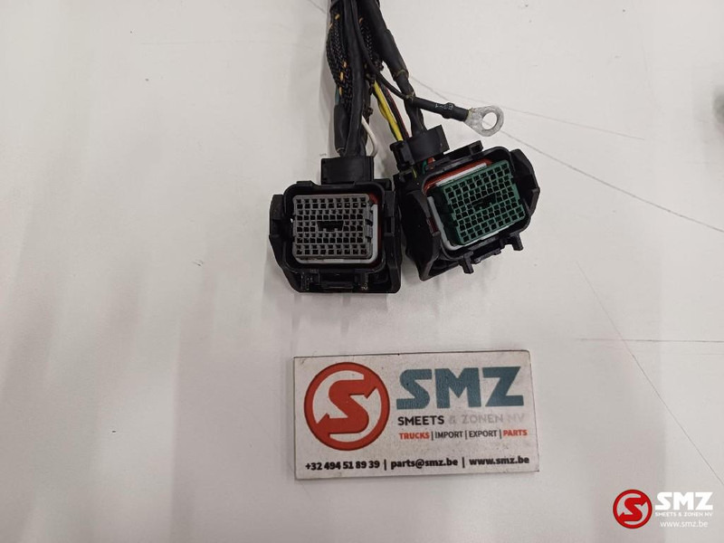 Caterpillar Wiring harnesses chassis + lightning Caterpillar - Cables/ Alambres para Camión: foto 2 Caterpillar Wiring harnesses chassis + lightning Caterpillar - Cables/ Alambres para Camión: foto 2