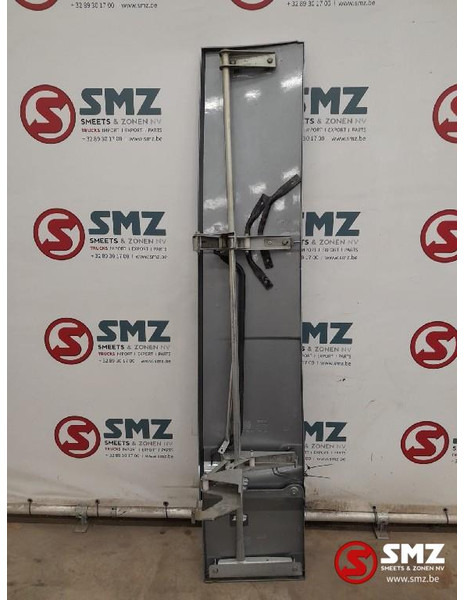 DAF Occ cabinespoiler links DAF - Aerodinámica/ Spoiler para Camión: foto 2 DAF Occ cabinespoiler links DAF - Aerodinámica/ Spoiler para Camión: foto 2