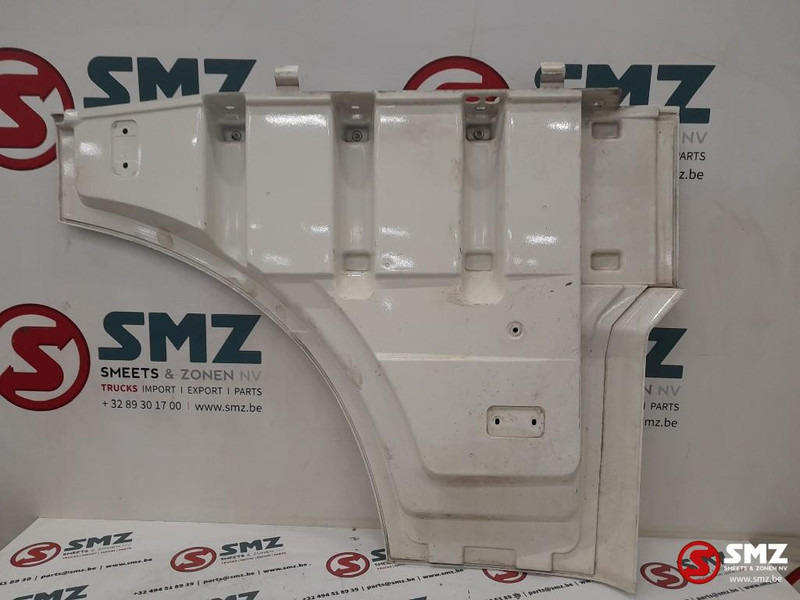 DAF Occ deurverlenging links DAF - Puerta y piezas para Camión: foto 2 DAF Occ deurverlenging links DAF - Puerta y piezas para Camión: foto 2