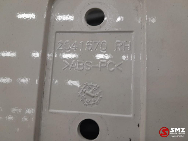 DAF Occ deurverlenging rechts DAF - Puerta y piezas para Camión: foto 3 DAF Occ deurverlenging rechts DAF - Puerta y piezas para Camión: foto 3