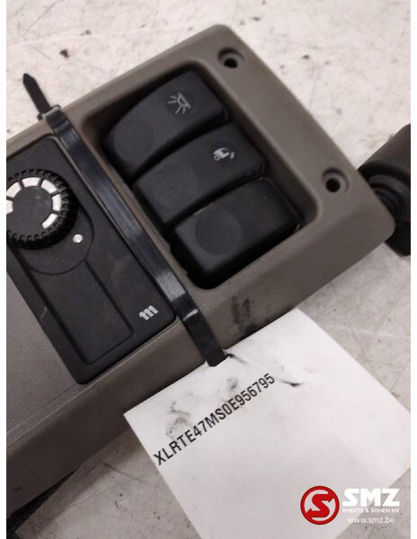 DAF Occ nachtkachelbediening DAF XF105 - Cabina e interior para Camión: foto 3 DAF Occ nachtkachelbediening DAF XF105 - Cabina e interior para Camión: foto 3