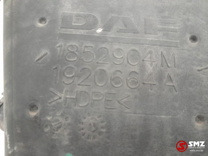 DAF Occ ruitensproeiervloeistofreservoir DAF - Ventana y piezas para Camión: foto 5 DAF Occ ruitensproeiervloeistofreservoir DAF - Ventana y piezas para Camión: foto 5