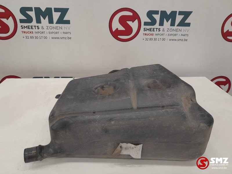 DAF Occ ruitensproeiervloeistofreservoir DAF - Ventana y piezas para Camión: foto 4 DAF Occ ruitensproeiervloeistofreservoir DAF - Ventana y piezas para Camión: foto 4