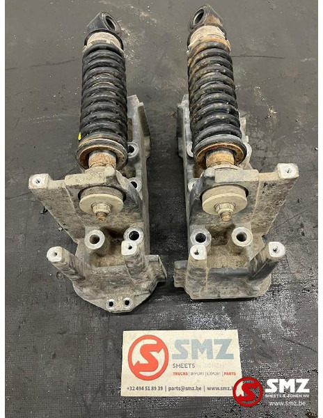 DAF Occ set voorbumpersteunen L/R + cabineschokdempers - Bastidor/ Chasis para Camión: foto 4 DAF Occ set voorbumpersteunen L/R + cabineschokdempers - Bastidor/ Chasis para Camión: foto 4