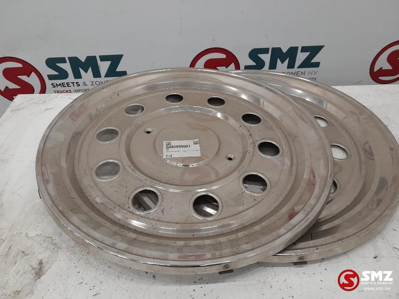 Diversen Occ Wielschalen voor - en achteras set 22.5" - Llanta para Camión: foto 1 Diversen Occ Wielschalen voor - en achteras set 22.5" - Llanta para Camión: foto 1