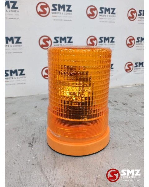 Diversen Occ zwaailamp Hella KL700 24V 70W - Luz/ Iluminación para Camión: foto 1 Diversen Occ zwaailamp Hella KL700 24V 70W - Luz/ Iluminación para Camión: foto 1