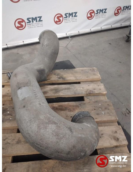 Iveco Occ inlaatspruitstuk Iveco - Motor y piezas para Camión: foto 2 Iveco Occ inlaatspruitstuk Iveco - Motor y piezas para Camión: foto 2