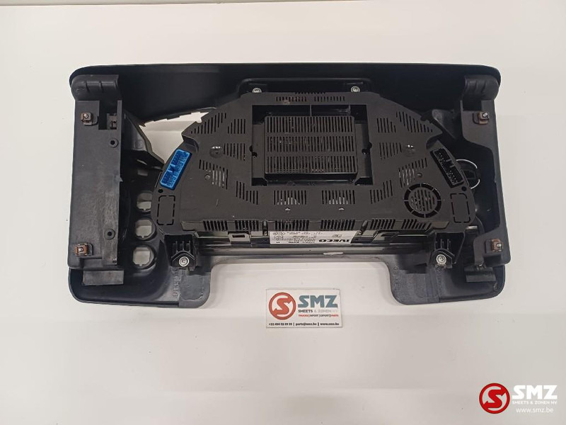 Iveco Occ instrumentenpaneel Iveco - Salpicadero para Camión: foto 2 Iveco Occ instrumentenpaneel Iveco - Salpicadero para Camión: foto 2