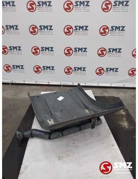 Iveco Occ spatbord links Iveco 41016379 - Carrocería y exterior para Camión: foto 3 Iveco Occ spatbord links Iveco 41016379 - Carrocería y exterior para Camión: foto 3