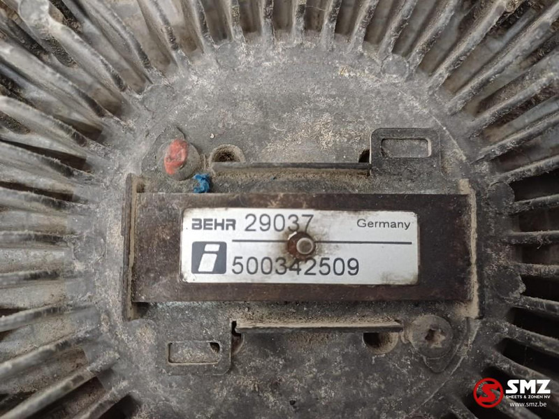 Iveco Occ visco koppeling + ventilator Cursor 8 Iveco - Ventilador para Camión: foto 3 Iveco Occ visco koppeling + ventilator Cursor 8 Iveco - Ventilador para Camión: foto 3