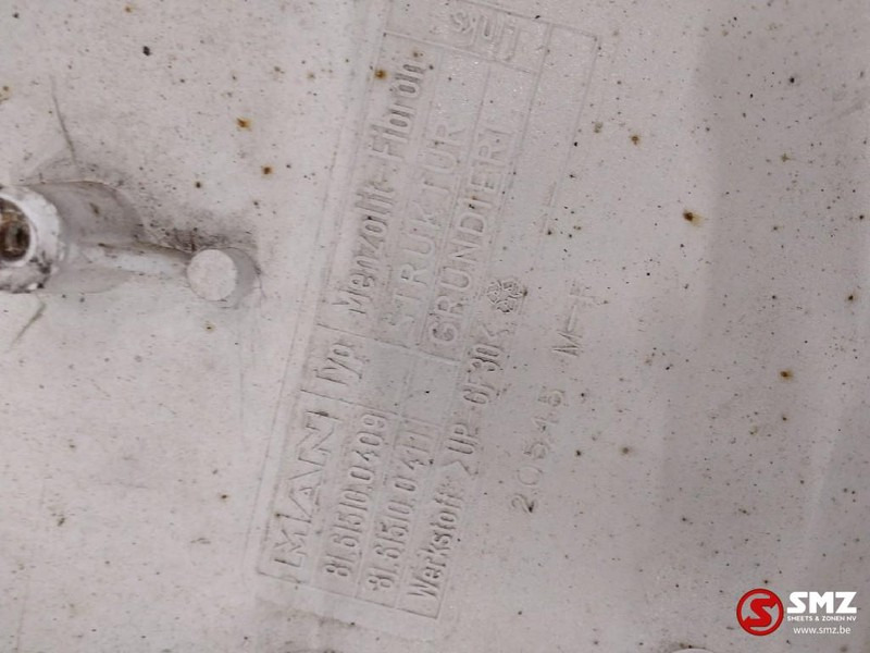 MAN Occ Spatbordverlenger links MAN TGX 81615100411 - Carrocería y exterior para Camión: foto 2 MAN Occ Spatbordverlenger links MAN TGX 81615100411 - Carrocería y exterior para Camión: foto 2