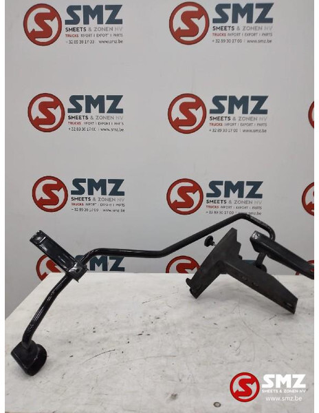 MAN Occ cabinespoilersteunen links+rechts MAN - Aerodinámica/ Spoiler para Camión: foto 3 MAN Occ cabinespoilersteunen links+rechts MAN - Aerodinámica/ Spoiler para Camión: foto 3