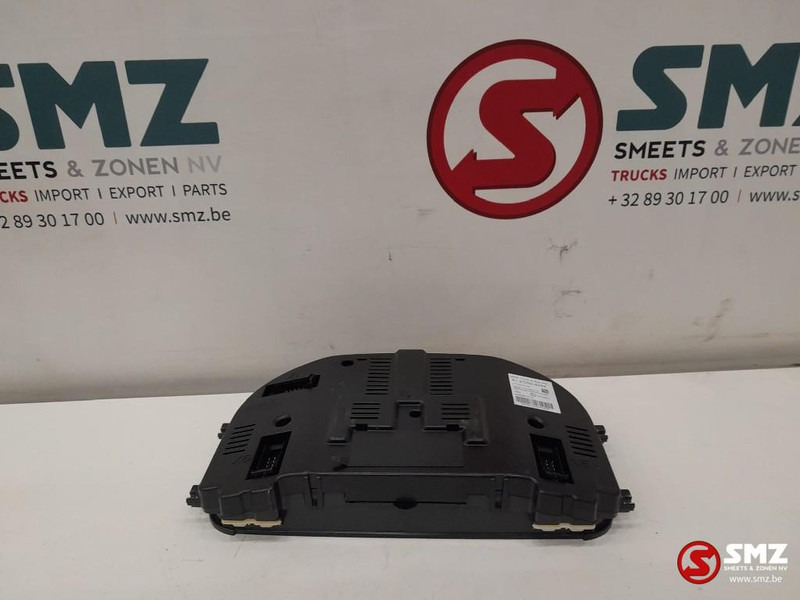 MAN Occ instrumentenpaneel MAN - Salpicadero para Camión: foto 4 MAN Occ instrumentenpaneel MAN - Salpicadero para Camión: foto 4