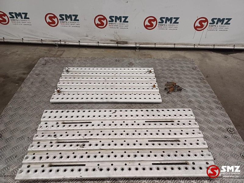 MAN Occ set bordesplaten MAN - Bastidor/ Chasis para Camión: foto 1 MAN Occ set bordesplaten MAN - Bastidor/ Chasis para Camión: foto 1