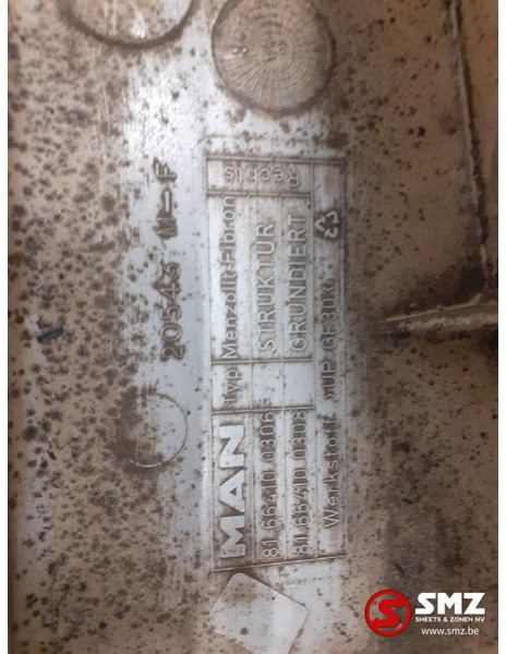 MAN Occ spatbord vooraan rechts + spatbordhouder MAN - Carrocería y exterior para Camión: foto 5 MAN Occ spatbord vooraan rechts + spatbordhouder MAN - Carrocería y exterior para Camión: foto 5