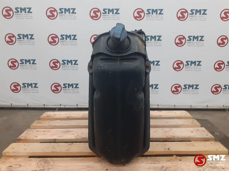 Mercedes-Benz Occ AdBluetank Mercedes - Procesamiento de combustible para Camión: foto 3 Mercedes-Benz Occ AdBluetank Mercedes - Procesamiento de combustible para Camión: foto 3