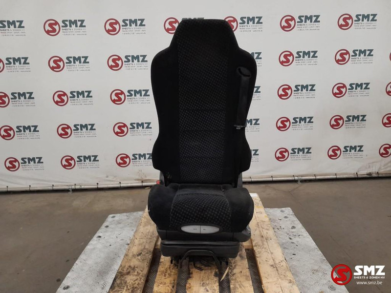 Mercedes-Benz Occ bestuurdersstoel Mercedes - Cabina e interior para Camión: foto 1 Mercedes-Benz Occ bestuurdersstoel Mercedes - Cabina e interior para Camión: foto 1