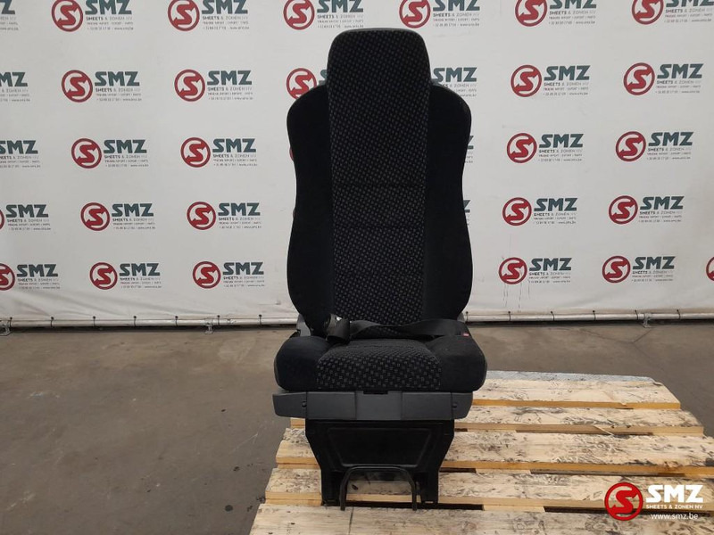 Mercedes-Benz Occ bijrijdersstoel Mercedes - Cabina e interior para Camión: foto 1 Mercedes-Benz Occ bijrijdersstoel Mercedes - Cabina e interior para Camión: foto 1