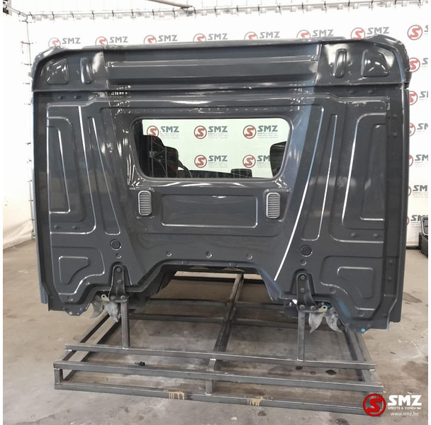 Mercedes-Benz Occ cabine Mercedes Actros MP4 low - Cabina e interior para Camión: foto 4 Mercedes-Benz Occ cabine Mercedes Actros MP4 low - Cabina e interior para Camión: foto 4