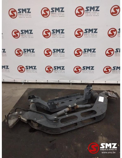 Mercedes-Benz Occ cabineophanging met slot Mercedes - Suspensión de cabina para Camión: foto 2 Mercedes-Benz Occ cabineophanging met slot Mercedes - Suspensión de cabina para Camión: foto 2