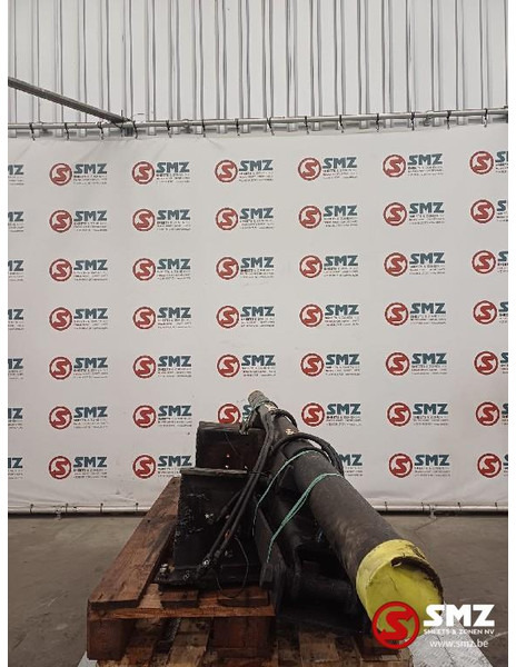 Mercedes-Benz Occ hydraulische uitschuifbare achterbumper Merced - Bastidor/ Chasis para Camión: foto 3 Mercedes-Benz Occ hydraulische uitschuifbare achterbumper Merced - Bastidor/ Chasis para Camión: foto 3