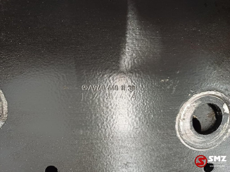 Mercedes-Benz Occ opstapsteun links Mercedes - Cabina e interior para Camión: foto 5 Mercedes-Benz Occ opstapsteun links Mercedes - Cabina e interior para Camión: foto 5