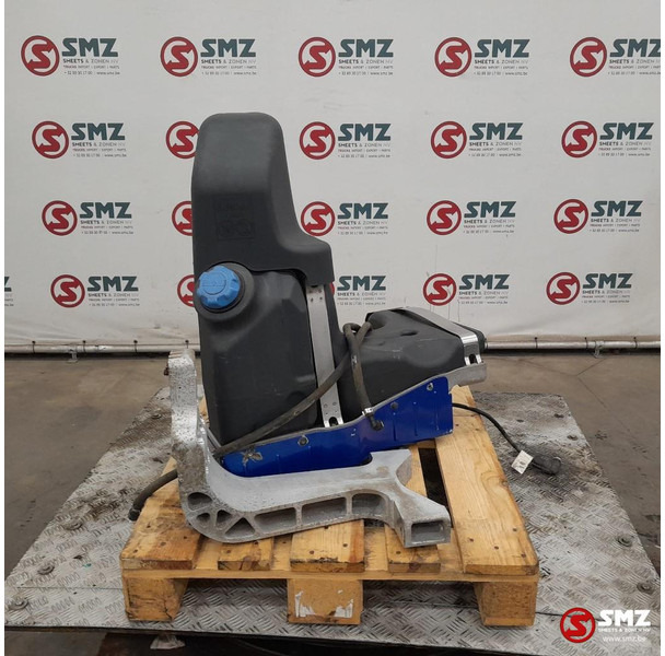 Renault Occ AdBluetank + Adblueniveausensor + AdBluepomp + - Procesamiento de combustible para Camión: foto 3 Renault Occ AdBluetank + Adblueniveausensor + AdBluepomp + - Procesamiento de combustible para Camión: foto 3