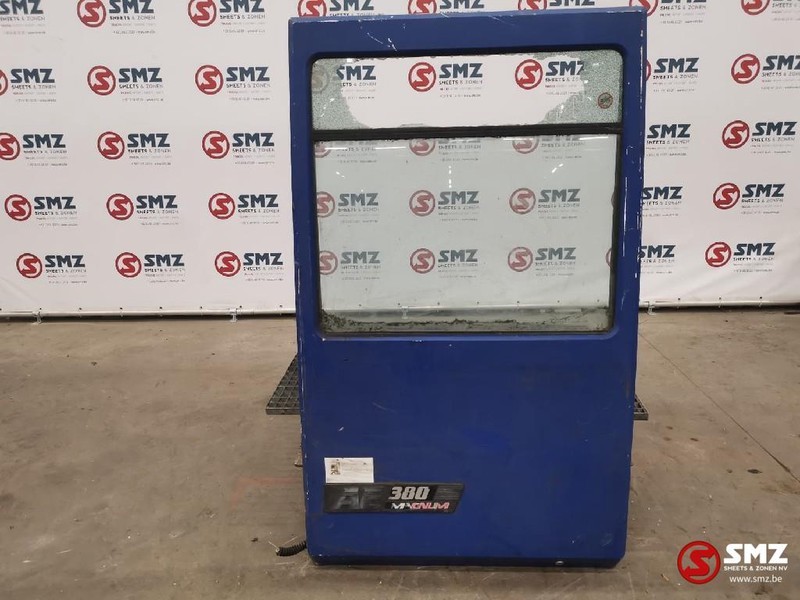 Renault Occ Deur links Renault Magnum AE 380 - Puerta y piezas para Camión: foto 1 Renault Occ Deur links Renault Magnum AE 380 - Puerta y piezas para Camión: foto 1