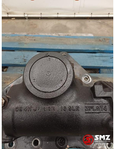 Renault Occ Stuurhuis Renault - Caja de dirección para Camión: foto 4 Renault Occ Stuurhuis Renault - Caja de dirección para Camión: foto 4