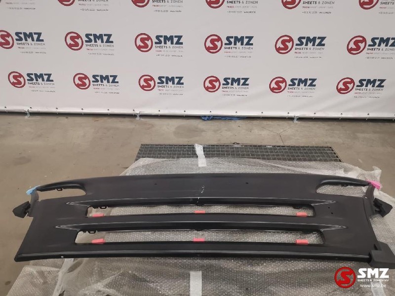 Scania Front grille Scania CP/R - Parrilla para Camión: foto 1 Scania Front grille Scania CP/R - Parrilla para Camión: foto 1