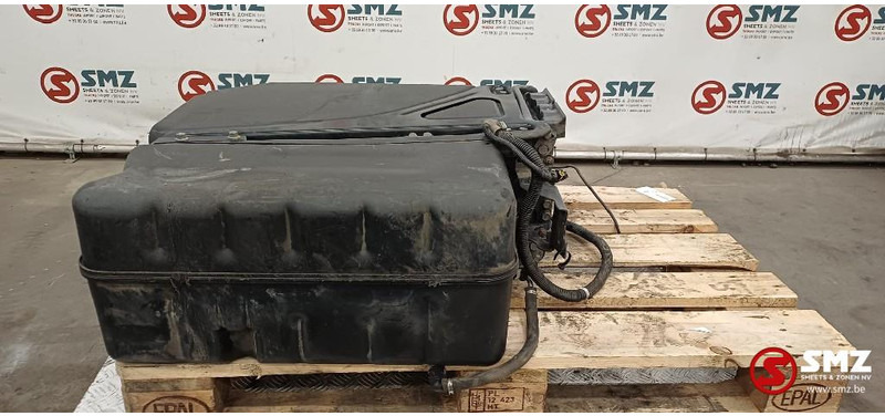 Scania Occ AdBluetank 105L Scania - Procesamiento de combustible para Camión: foto 4 Scania Occ AdBluetank 105L Scania - Procesamiento de combustible para Camión: foto 4