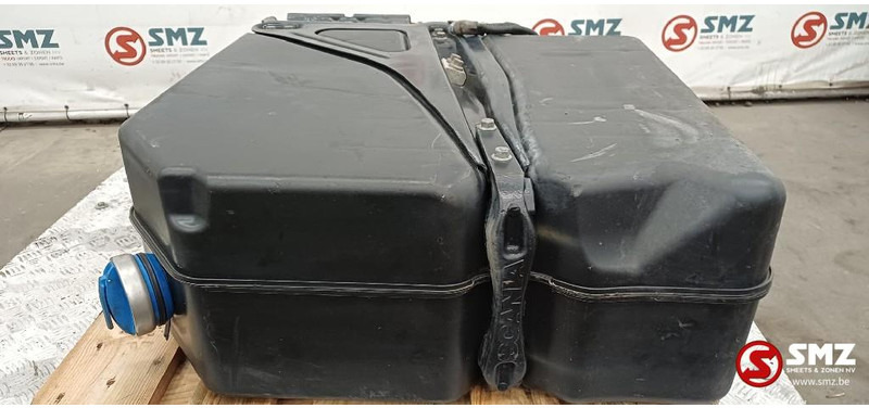 Scania Occ AdBluetank 105L Scania - Procesamiento de combustible para Camión: foto 2 Scania Occ AdBluetank 105L Scania - Procesamiento de combustible para Camión: foto 2