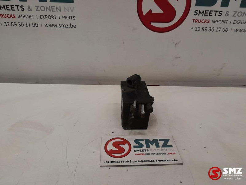 Scania Occ cabinekantelpomp Scania - Bastidor/ Chasis para Camión: foto 3 Scania Occ cabinekantelpomp Scania - Bastidor/ Chasis para Camión: foto 3