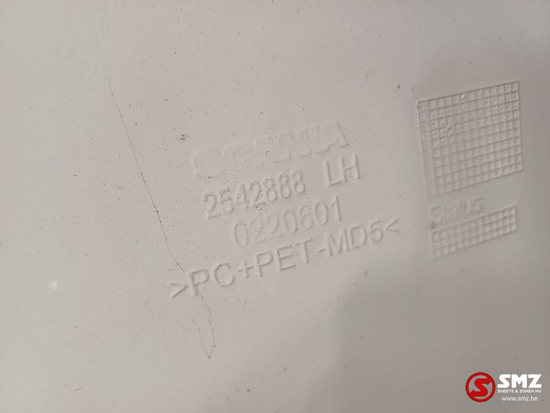 Scania Occ cabinespoiler links Scania - Aerodinámica/ Spoiler para Camión: foto 3 Scania Occ cabinespoiler links Scania - Aerodinámica/ Spoiler para Camión: foto 3