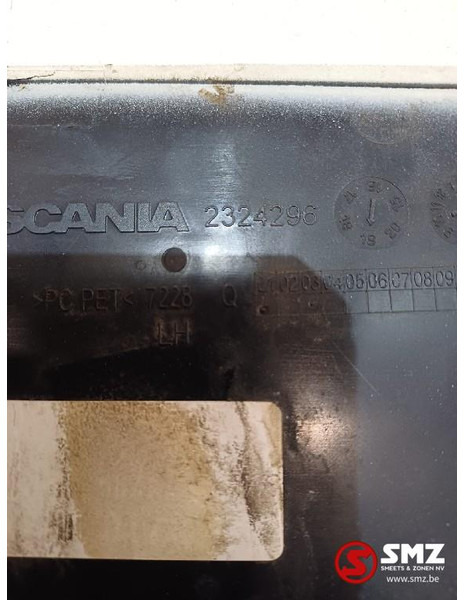 Scania Occ grille paneel met logo Scania - Parrilla para Camión: foto 3 Scania Occ grille paneel met logo Scania - Parrilla para Camión: foto 3