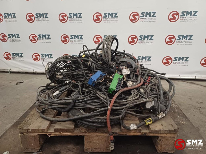 Scania Occ lot kabelbomen Scania - Cables/ Alambres para Camión: foto 3 Scania Occ lot kabelbomen Scania - Cables/ Alambres para Camión: foto 3