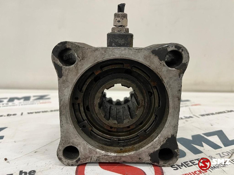 Volvo Occ Hydraulische pomp met PTO Volvo - Bomba hidráulica para Camión: foto 2 Volvo Occ Hydraulische pomp met PTO Volvo - Bomba hidráulica para Camión: foto 2