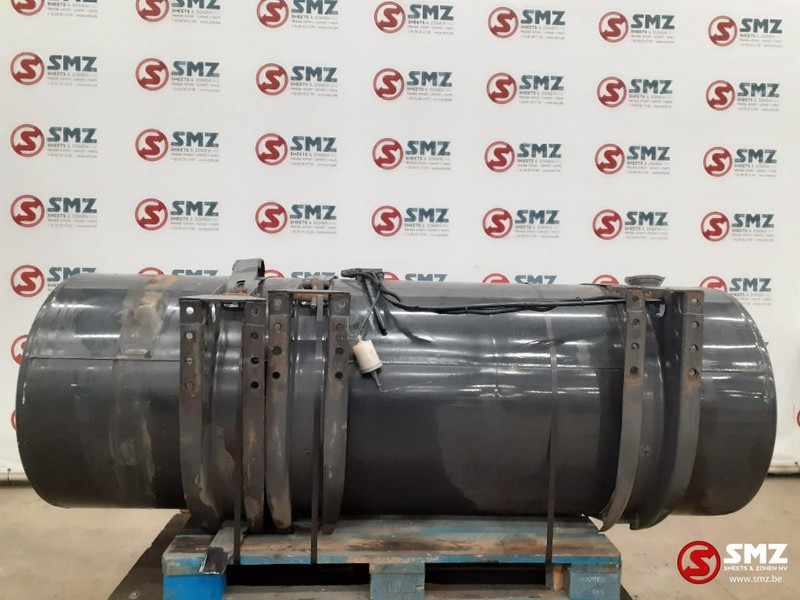 Volvo Occ brandstoftank 810L Volvo - Depósito de combustible para Camión: foto 2 Volvo Occ brandstoftank 810L Volvo - Depósito de combustible para Camión: foto 2