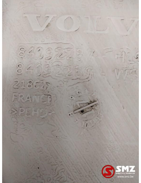 Volvo Occ ruitenwisservloeistoftank Volvo FH 84092257 - Limpiaparabrisas para Camión: foto 3 Volvo Occ ruitenwisservloeistoftank Volvo FH 84092257 - Limpiaparabrisas para Camión: foto 3