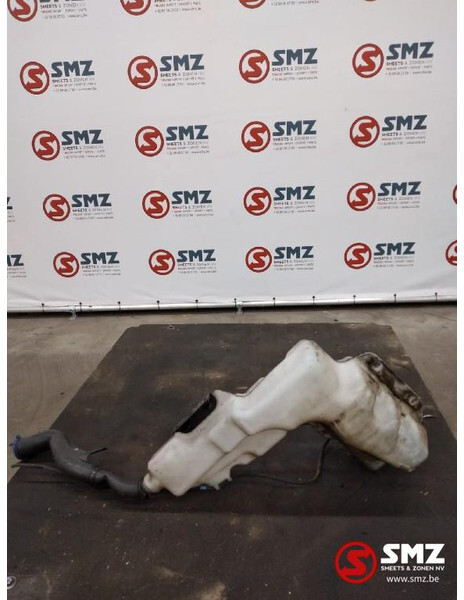 Volvo Occ ruitenwisservloeistoftank Volvo FH 84092257 - Limpiaparabrisas para Camión: foto 1 Volvo Occ ruitenwisservloeistoftank Volvo FH 84092257 - Limpiaparabrisas para Camión: foto 1