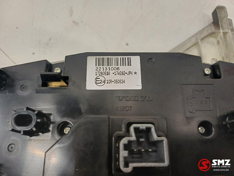 Volvo Occ verwarmingsregeleenheid Volvo - Sistema eléctrico para Camión: foto 3 Volvo Occ verwarmingsregeleenheid Volvo - Sistema eléctrico para Camión: foto 3